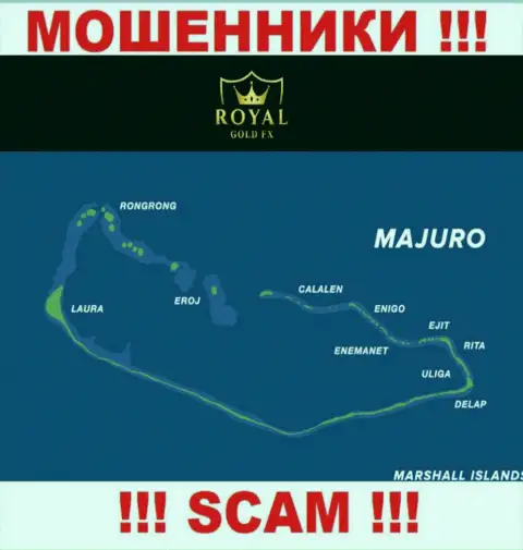 Лучше избегать совместной работы с internet-шулерами RoyalGoldFX Com, Majuro, Marshall Islands - их офшорное место регистрации